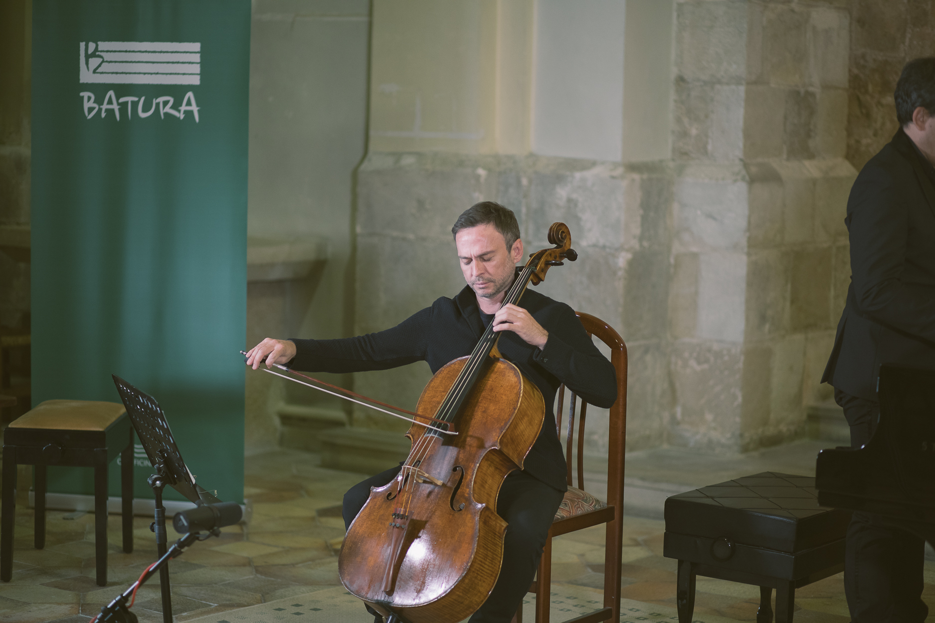 Pavel Gomziakov - Josu Okiñena